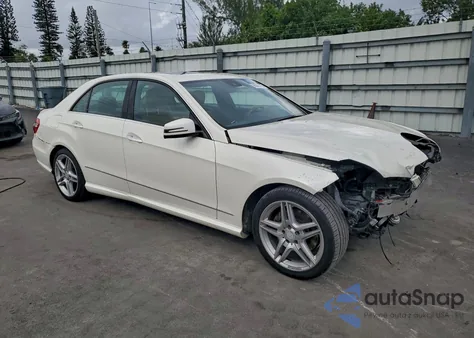 2013 Mercedes-Benz E 350 from USA, damaged, VIN WDDHF5KB2DA698257